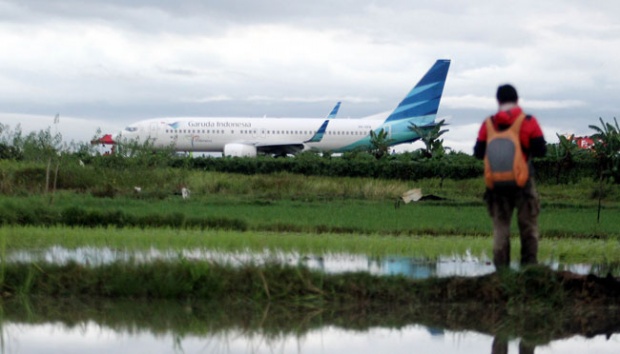 Pesawat Garuda Indonesia Tergelincir di Makassar