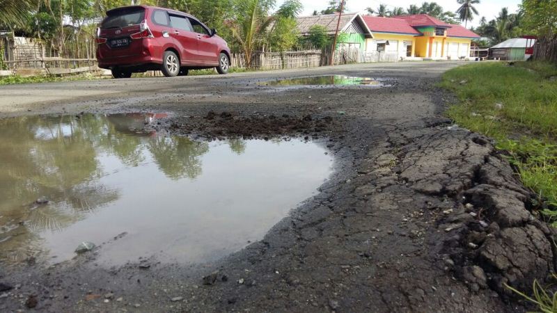 “BOBROKNYA” PEMELIHARAAN JALAN NASIONAL