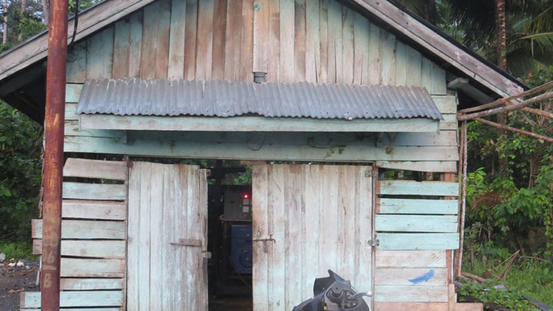 Negeri Pengahasil Dolar itu Masih “Gelap Gulita”