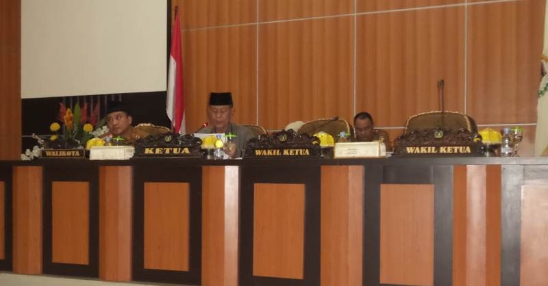 9 Fraksi di Dekot Setujui Raperda P2TKL