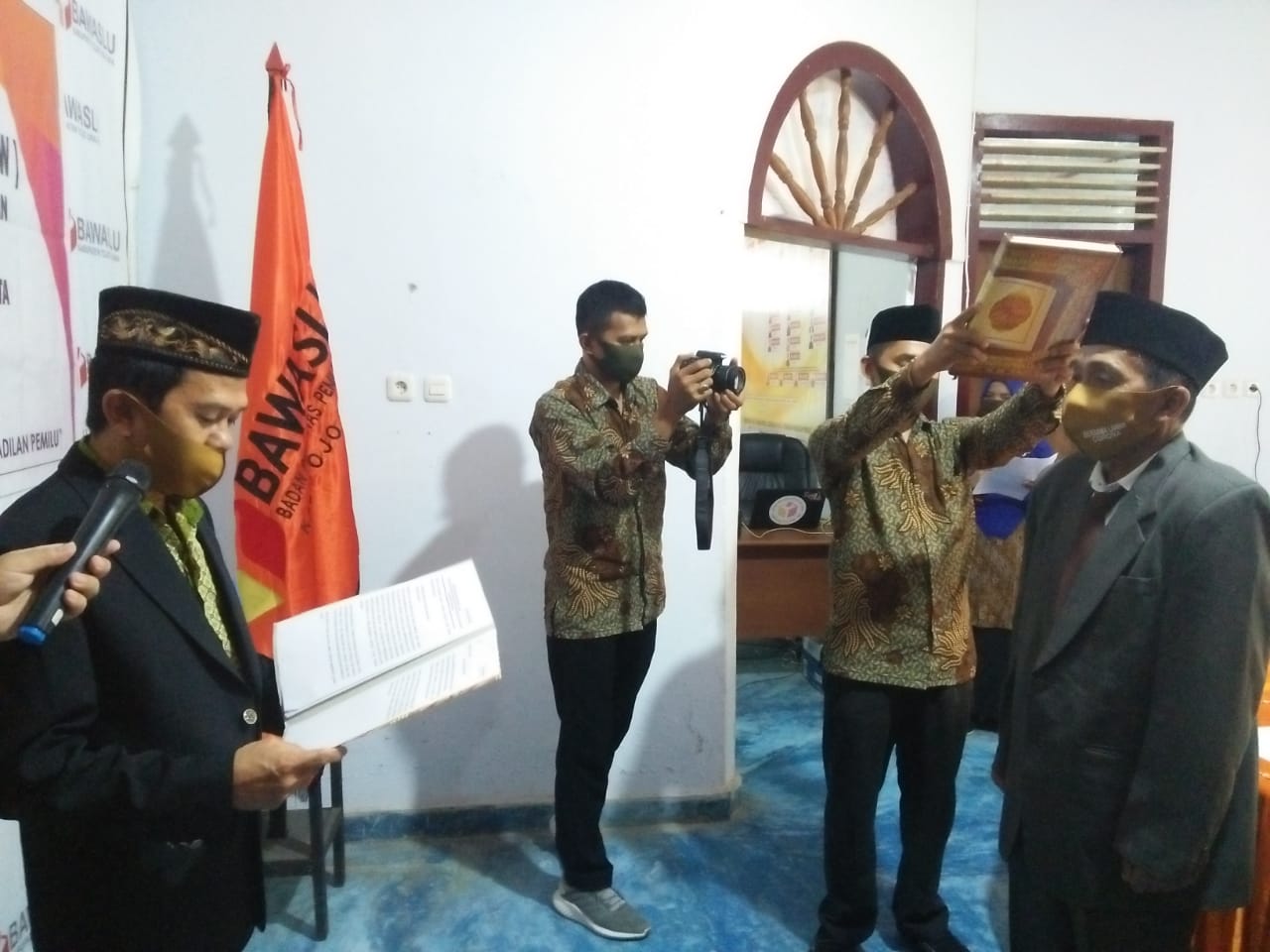 BAWASLU Touna Lantik PAW Panwascam Ulubongka