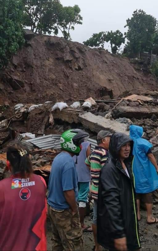 Banjir dan Tanah Longsor Manado 5 Meningga Dunia 500 Jiwa Mengungsi