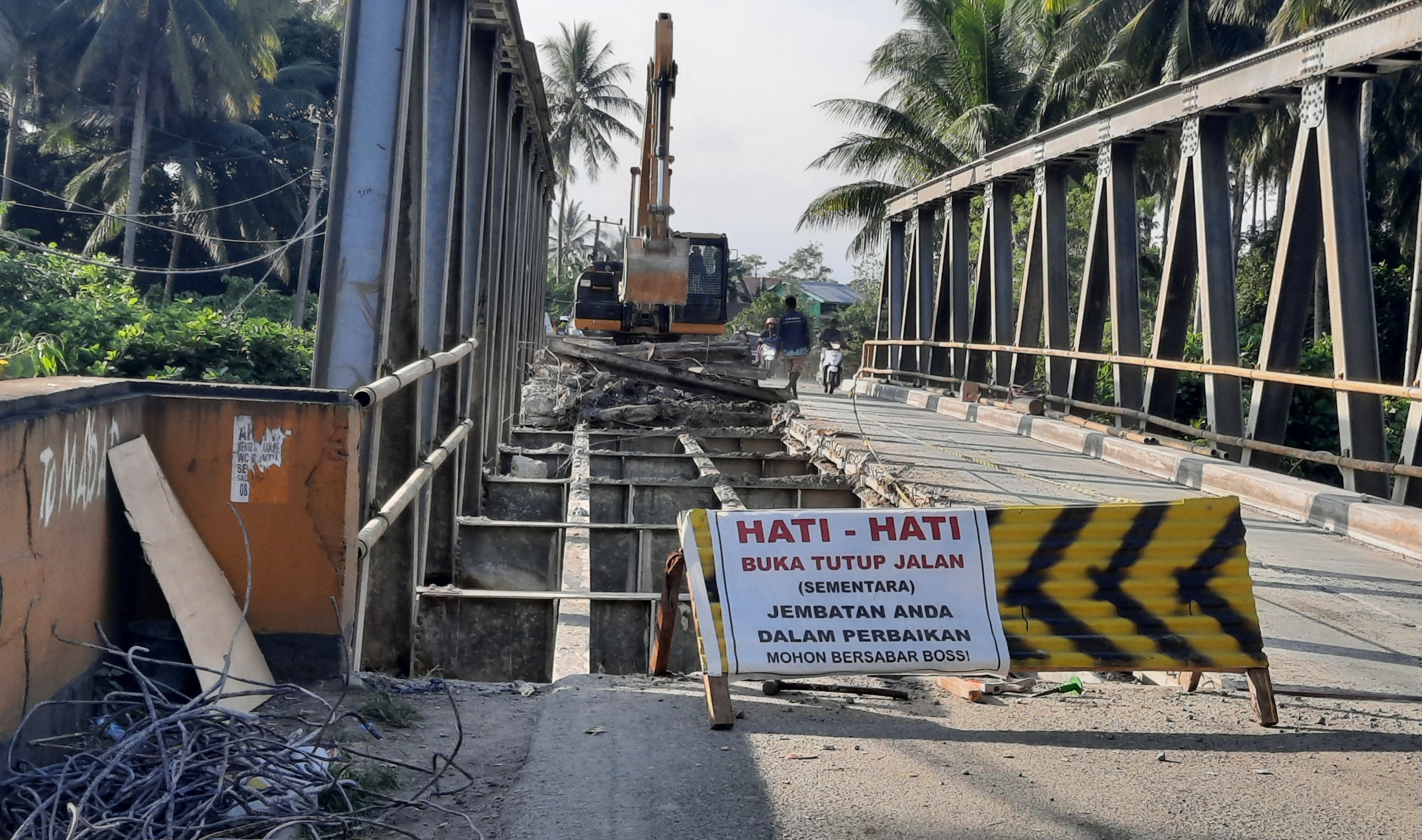 Proyek Jembatan di Ruas Jalan Nasional Morowali Tanpa Papan Proyek