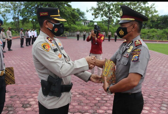 35 Personil Polres Touna Naik Pangkat, 1 Perwira Purna Bakti