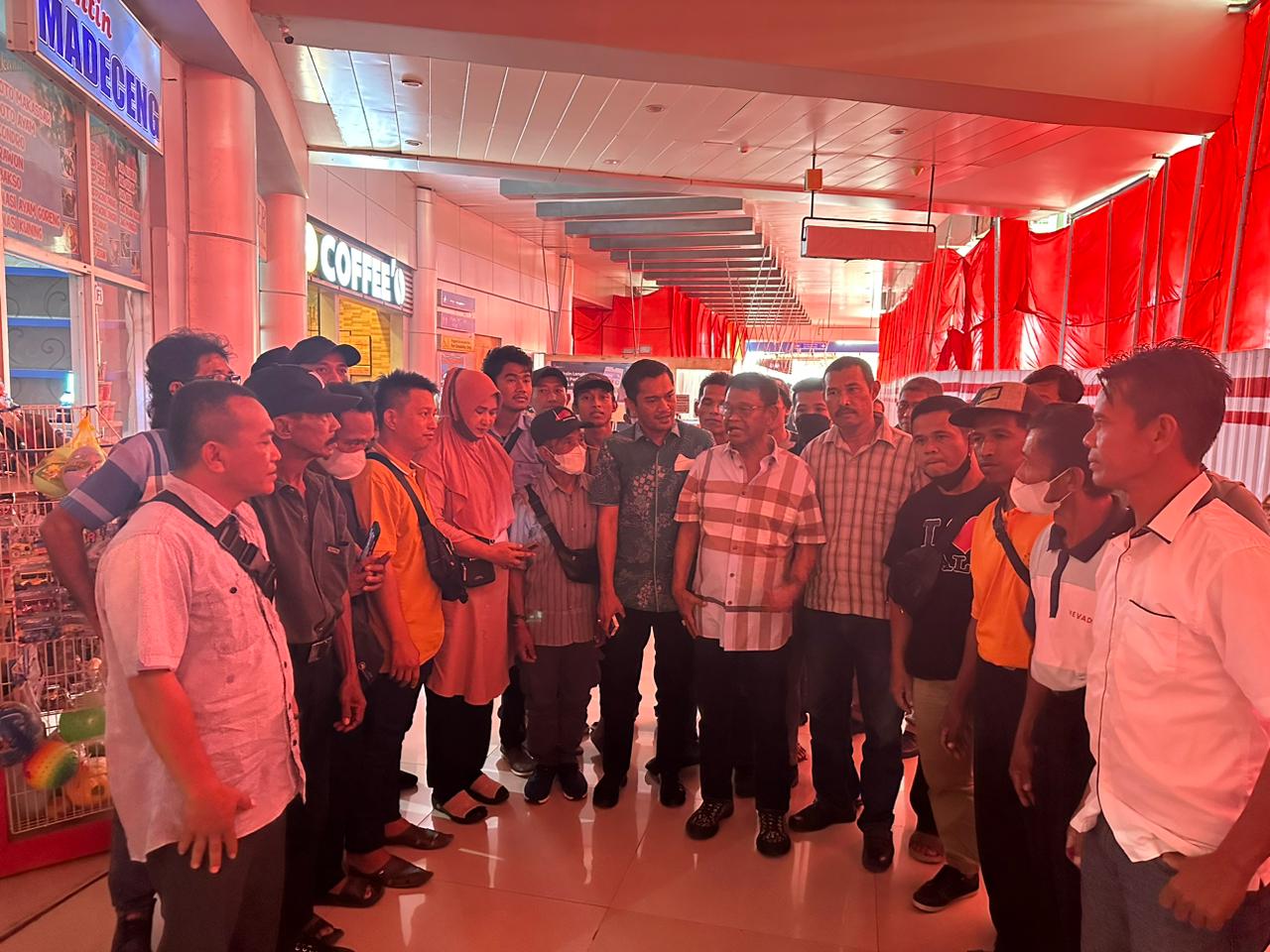 Gubernur Dukung 22 Koperasi di Desa Oyom