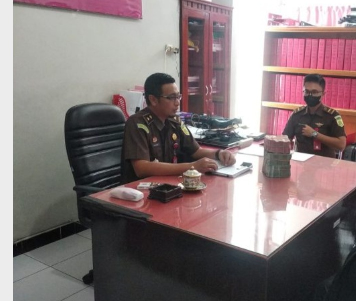 Usai Dilaporkan Laksi Ke Aswas Kasipidsus Kejari Poso Hazairin Dicopot