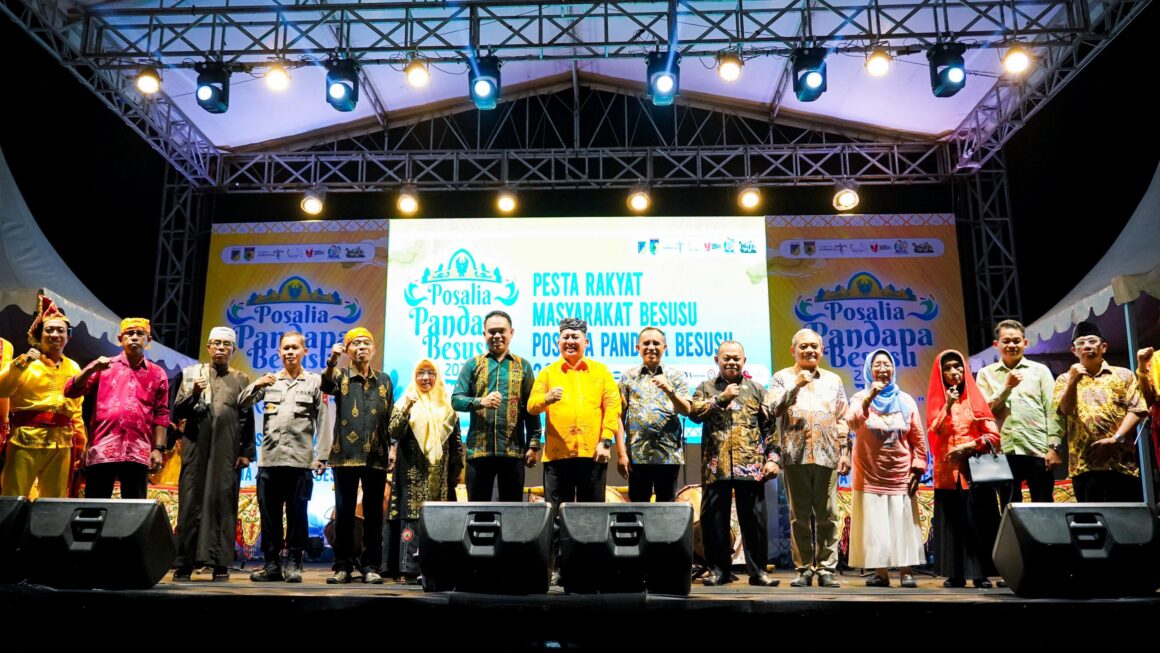 Anwar Hafid Apresiasi Pesta Rakyat Posalia Pandapa Besusu 2024