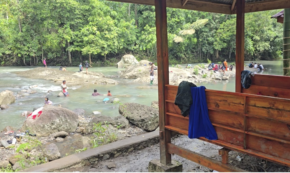 Mengenal Wisata Permandian Alam Batupapan Lembang