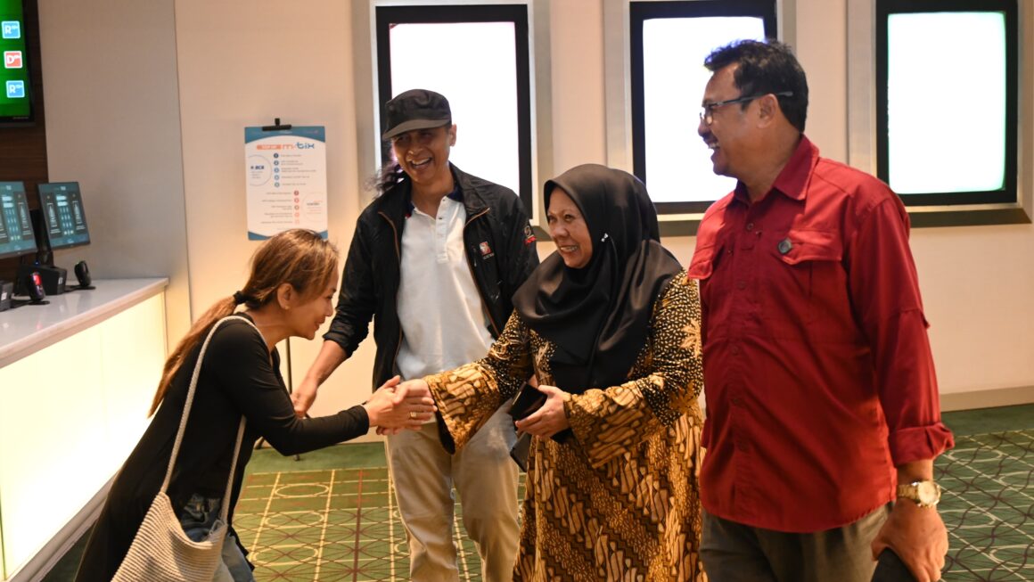 Saksikan Penayangan Film “UWENTIRA” di XXI Palu, Wagub dr. Reny Apresiasi Karya Anak Bangsa