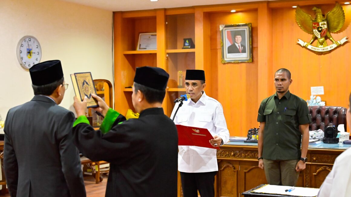 Gubernur Kukuhkan dr. Komang Jadi Dokter Ahli Utama