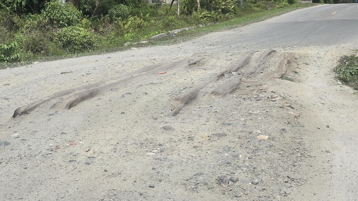 Jembatan Drainase Tahunan Rusak Belum Diperbaiki