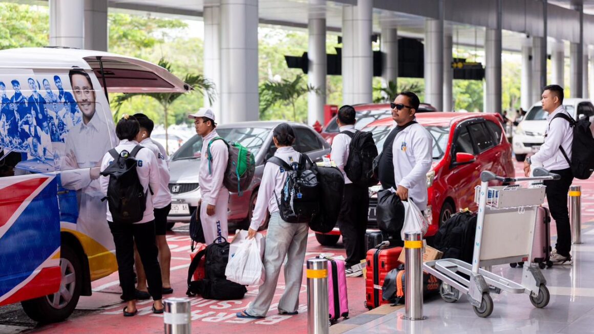 Usai Bertarung di Jateng, Atlet Judo dan Gulat Tiba  di Palu