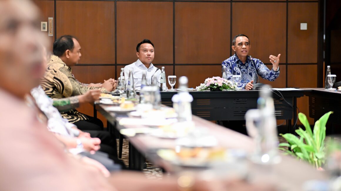 16 Pengusaha Tambang Diminta Perbaiki Jalan Towi-Kolonodale