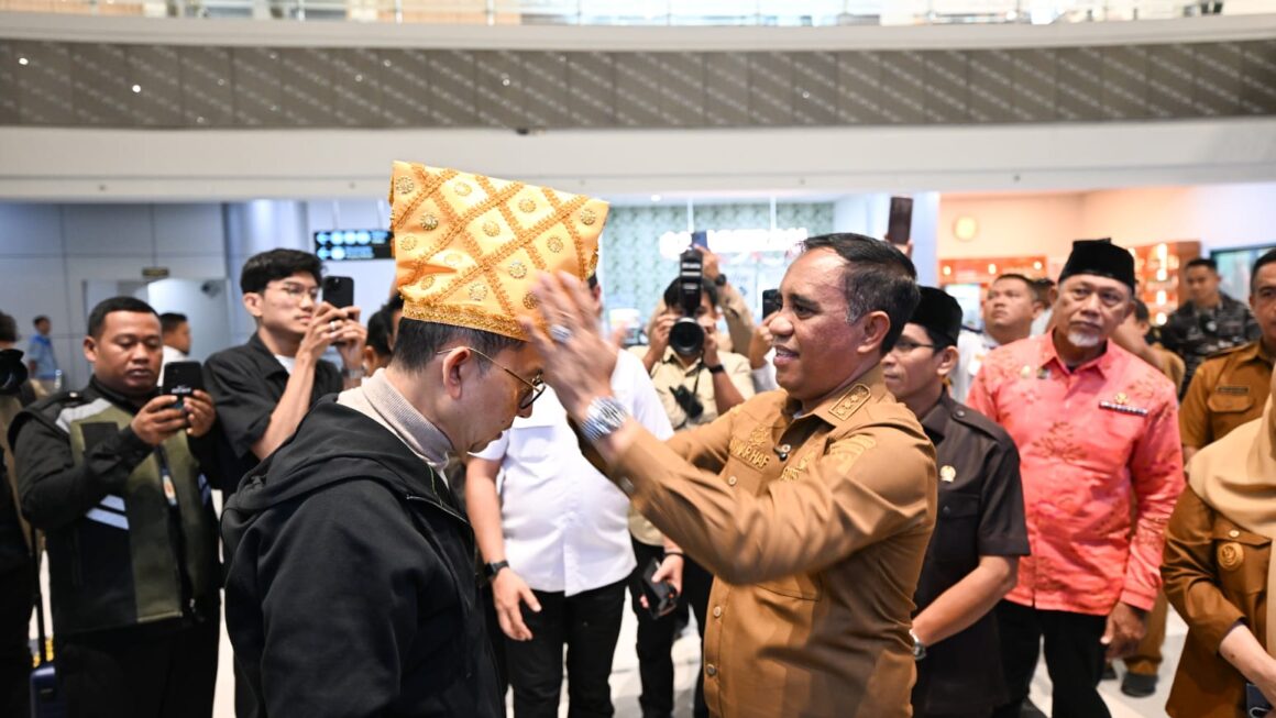 Menteri Kebudayaan RI Kunjungi Cagar Budaya Megalitikum Lore Lindu