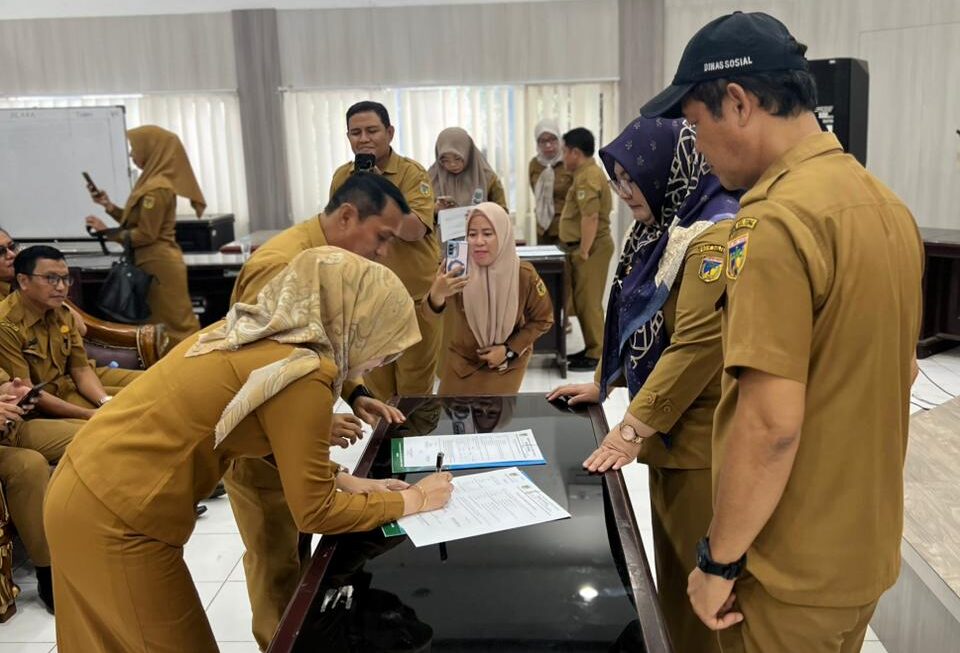 Dinas Sosial Sulteng Sertijab Pejabat Administrator dan Pengawas