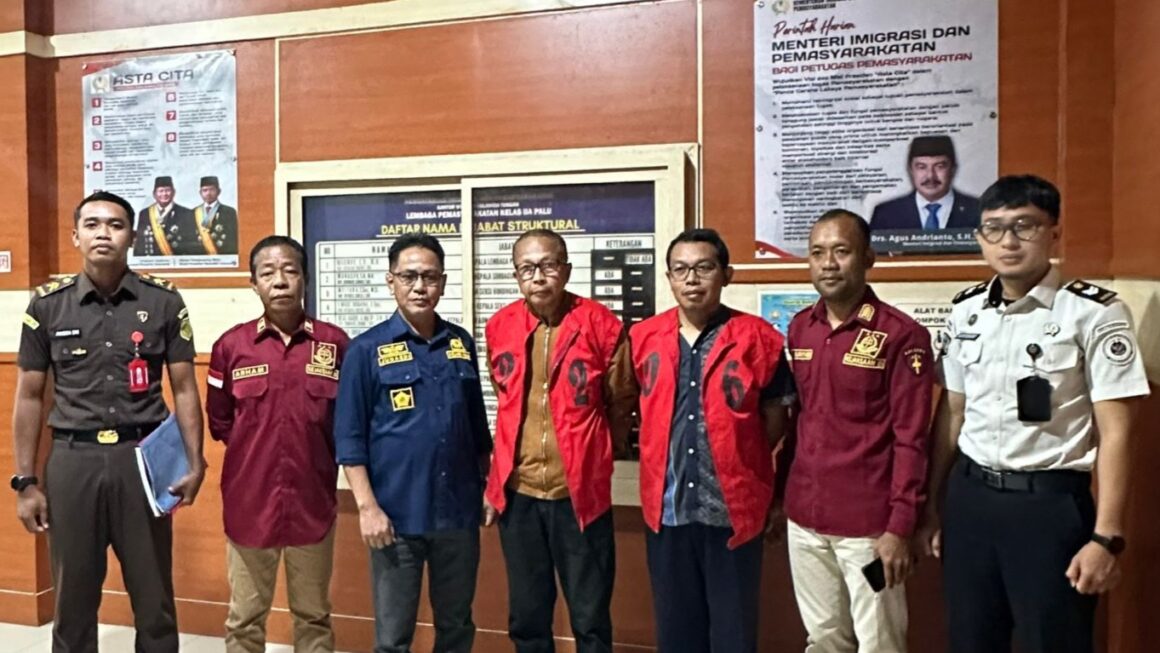 Akhirnya Simak dan Azmi Dieksekusi Denda Masiang-Masing Rp, 50 juta