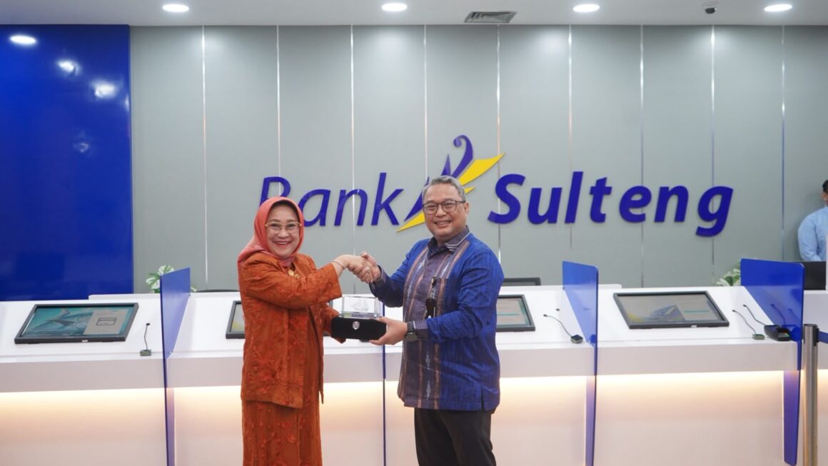 BANK SULTENG Dikunjungi Manajemen BANK SULSELBAR