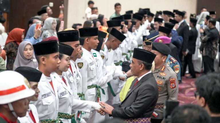 Kukuhkan 69 Paskibrakan, Gubernur Anwar Hafid : Jaga Integritas