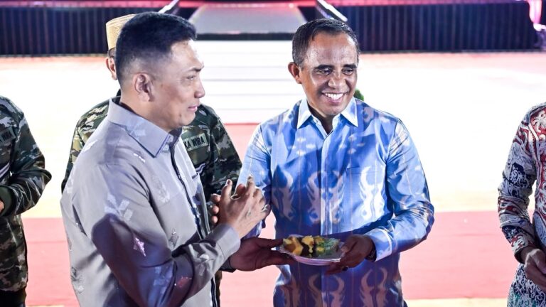 Gubernur Anwar Hafid: TNI dan Rakyat Bersama Membangun Sulteng