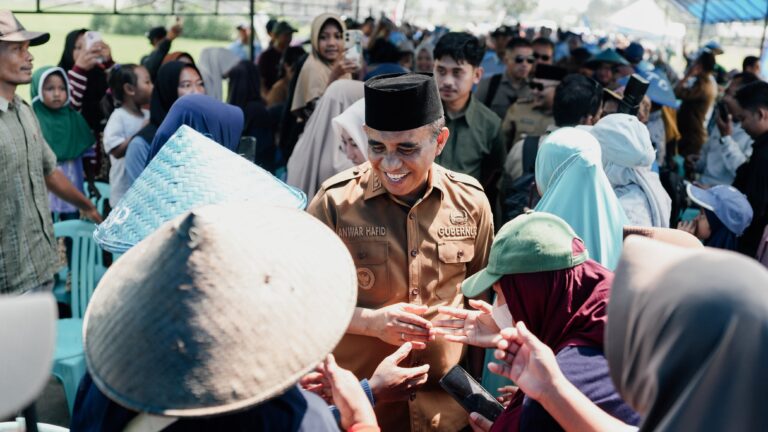 Gubernur Anwar Hafid Siapkan Brigade Alsintan Dorong Petani Millenial